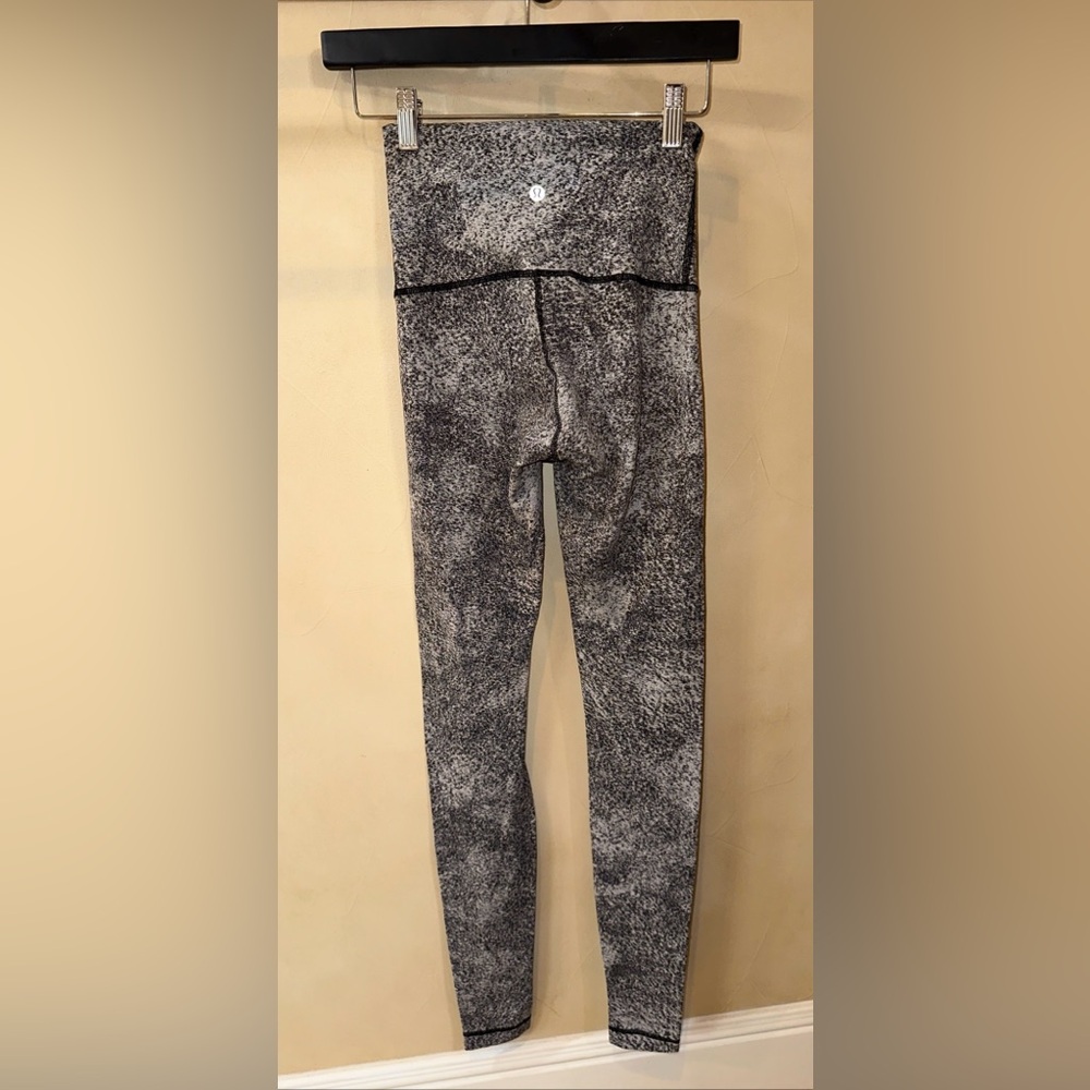 Womens Lululemon Wunder Under Full Length High Waist Leggings Black Speckle Sz 4